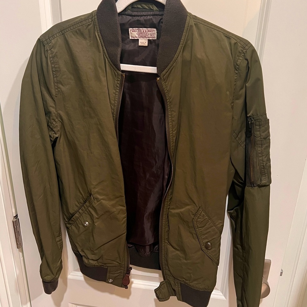 Wallace & Barnes XS olive green bomber jacket